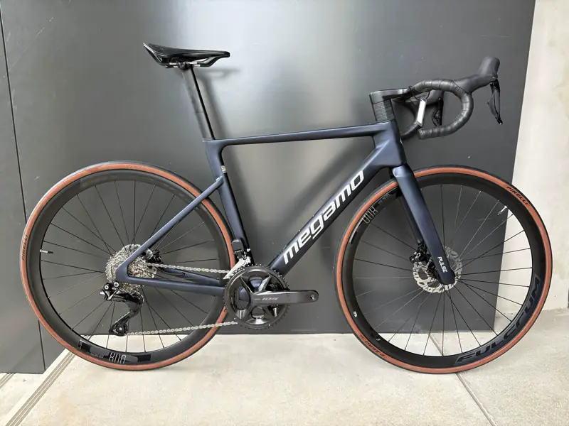 Megamo Pulse 15