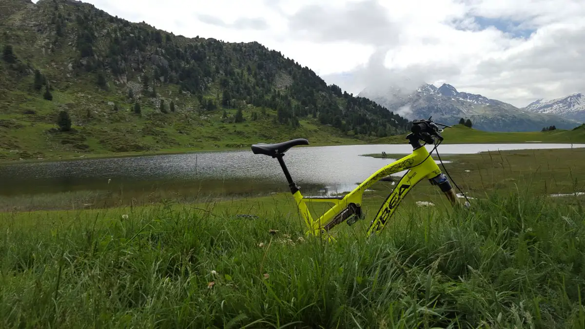 Mountainbike am Bergsee