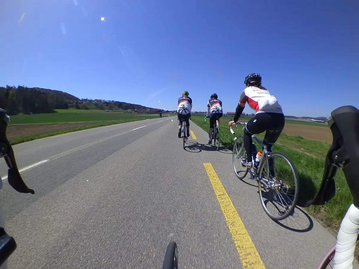 Gruppenausfahrt auf der Landstrasse